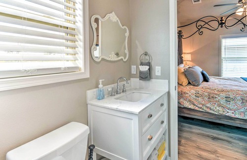 Amarillo House | Amarillo Home: 16 Mi to Amarillo Zoo!