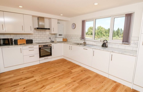 Nettlestone Cottage | AMARONE, family friendly, character holiday cottage in Seaview