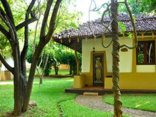 Kandalama Resort | Amaya Lake Dambulla