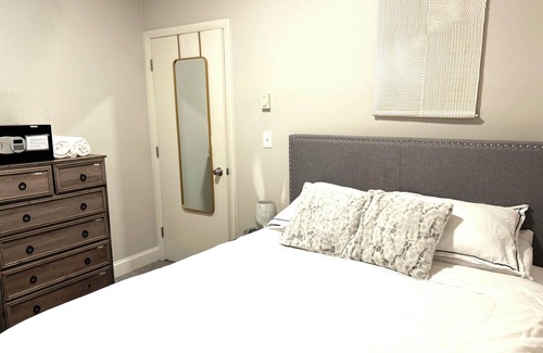 East Boston Condo | Amazing 1-bedroom condo. Easy access to downtown, walk to parks, & restaurants.
