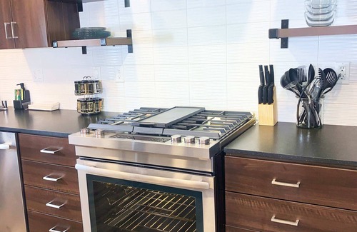 Enterprise Apartment | Amazing 1 BR/1 BA Corporate Housing Apt