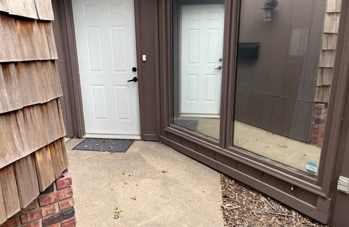 Lincoln House | Amazing 2-bedroom ranch house in Lincoln