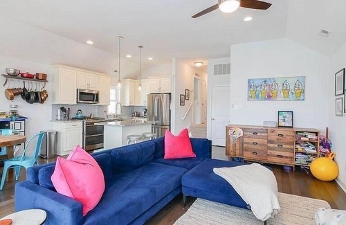 North End Condo | AMAZING 2nd floor unit, great downtown location! Walk to all the shops and restaurants on Asbury Ave. Steps to the Farmer's Market, bike anywhere! Relax on the beautiful 2nd floor deck with your morning coffee or evening cocktail.