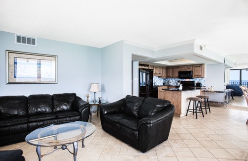 Panama City Beach Condo | Amazing 4BR/4BA 2 story penthouse at Edgewater Tower 2!