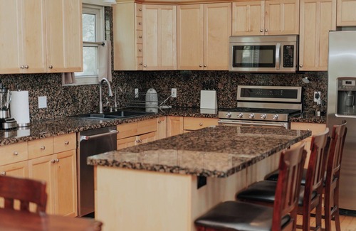 Sandy House | Amazing 5 bedroom house, beautifully furnished with a gorgeous view