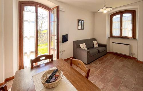 Monteluiano Apartment | Amazing Apartment In Gubbio With Wifi