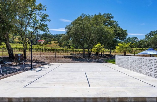 Tamalpais-Homestead Valley House | Amazing Brand New Sonoma Estate With True Indoor/Outdoor California Lux Living