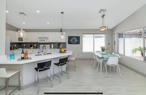 Chandler House | Amazing Chandler Home with Heated Spool. Prime Location!