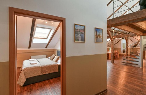 Mala Strana Apartment | Amazing Charles Bridge Apartment