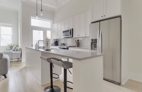 Dupont Circle House | Amazing Dupont Circle 2BR w/W/D, nr Metro & Nightlife, by Blueground