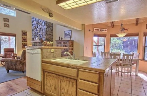 Mariposa House | Amazing Estate With Beautiful In Ground Pool And Hot Tub - Gateway To Yosemite