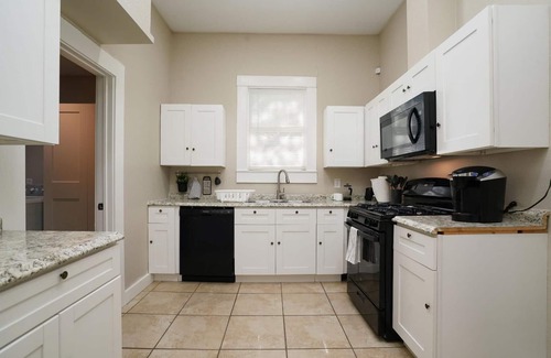 Eastside Promise Neighborhood House | Amazing Fully Fenced Home Only 1 7 mi to Downtown