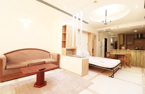 Dubai Sports City Apartment | AMAZING GOLF VIEW 1 BEDROOM APARTMENT