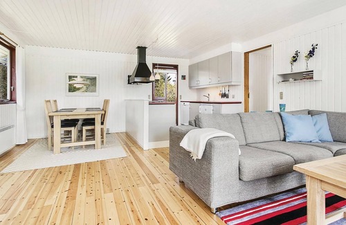 Dronningmolle House | Amazing home in Dronningmølle with WiFi