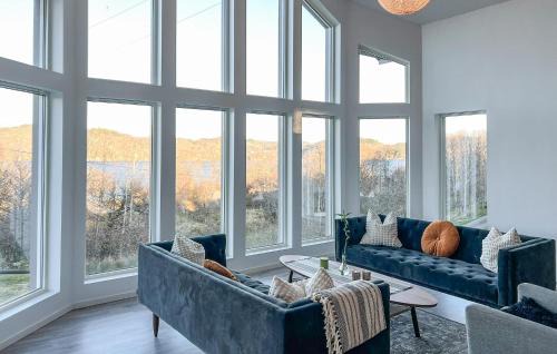 Farsund House | Amazing Home In Farsund With Wifi