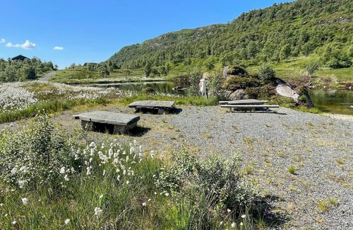 Suldal House | Amazing home in Jøsenfjorden with sauna