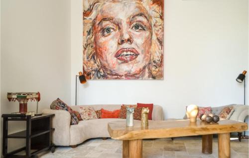 Leognan House | Amazing Home In Léognan With Sauna