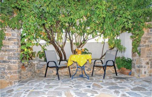 Malaxa House | Amazing Home In Malaxa, Chania