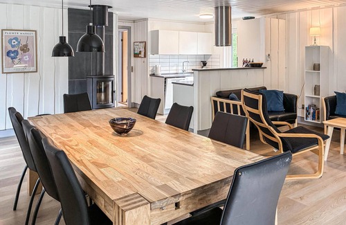 Bolilmark House | Amazing home in Rømø with kitchen