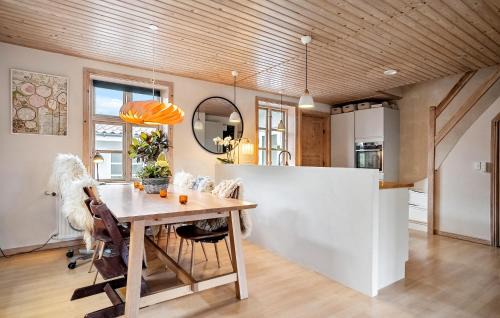 Ronne House | Amazing Home In Rønne With Wifi