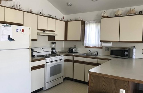 Surf City House | Amazing home in Surf City with 3 Bedrooms and Internet