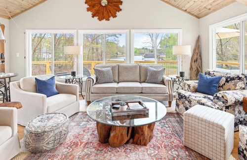 Milledgeville House | Amazing home with pickle ball court!