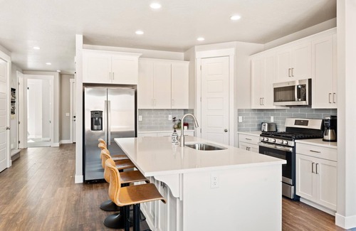 Washington House | Amazing House near St George Sand Hallow Zion -Pool, Lazy River, Private Hot Tub