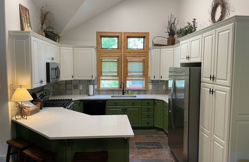 North Park City House | Amazing Location & Great Value! Walk to PCMR Lifts & Main St. - Feel at Home!
