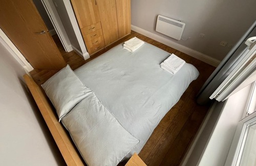 Brockley Apartment | Amazing Mordern Apartment 30 Seconds From Overground and Rail Station