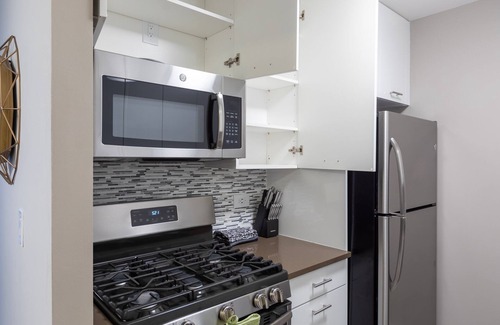Upper East Side Apartment | Amazing New UES Luxury 2 Bed w/Gym, Pool #6142