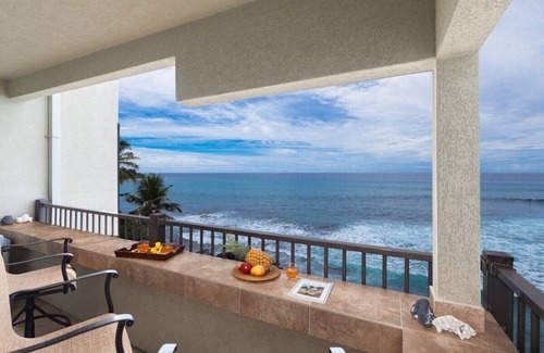 Kailua-Kona Condo | Amazing πββοΈ Oceanfront Penthouse π¬ Newly Renovated! - Banyan Tree 403C π
