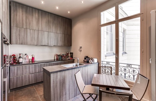 Neuilly-sur-Seine Apartment | AMAZING PARIS APT❤️10'CHAMPS ELYSEES❤️4 Bdr 6/10