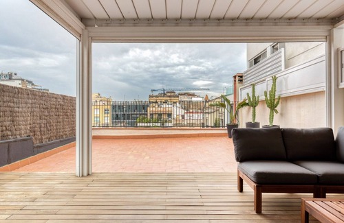 Eixample Apartment | Amazing Penthouse 2BR+2 huge private terraces, by Blueground