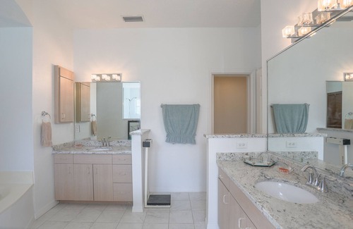 Palmer Ranch House | Amazing Pool, near Beach, Lakefront, Bahama Mama