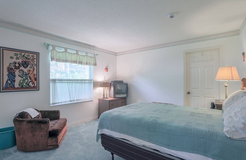 Palmer Ranch House | Amazing Pool, near Beach, Lakefront, Bahama Mama