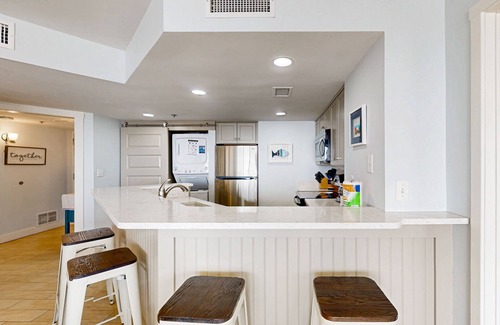 Palmetto Dunes Condo | Amazing pools, hot tub, and oceanfront views are waiting for you at Villamare