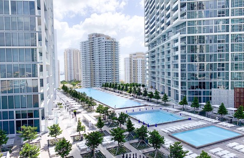 Downtown Miami Apartment | Amazing Studio + 5-Star Amenities @ Prime Location!