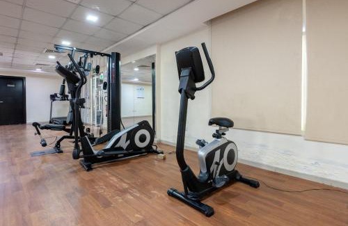 Dubai Sports City Apartment | Amazing Studio Apartment in Frankfurt, Sports City