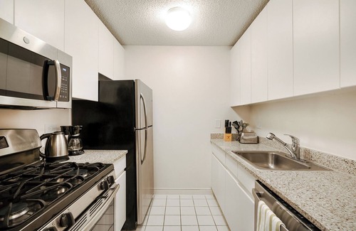Upper East Side Apartment | Amazing UES Luxury 2 Bedw/Gym, Pool,Laundry #6187