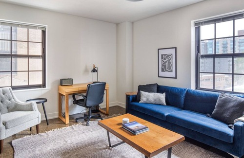 Uptown Apartment | Amazing Uptown 1BR w/ Gym & Indoor Pool, nr L Red Line, by Blueground