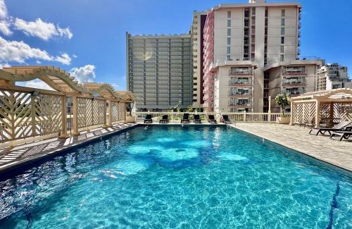 Waikiki Apartment | Amazing View Waikiki Beach 28th Floor 1BR Family and Group Condo