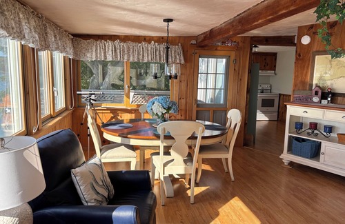 Gloucester Cottage | Amazing Waterfront/Access 4BDRM in Riggs Point