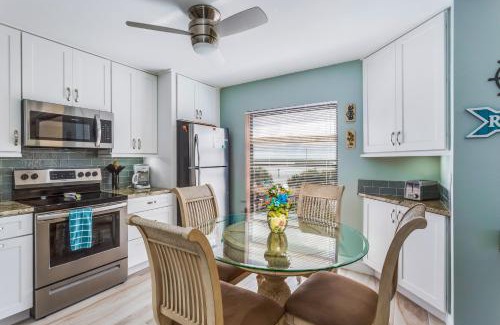 Marco Island Apartment | Amazing Waterfront Condo