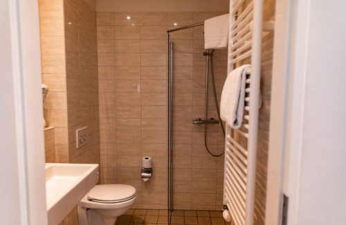 Centrum Hotel | Ambassador City Centre Hotel