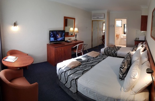 Coonabarabran Hotel | Amber Court Motel, Coonabarabran
