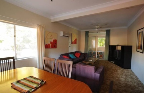Coonabarabran Hotel | Amber Court Motel, Coonabarabran