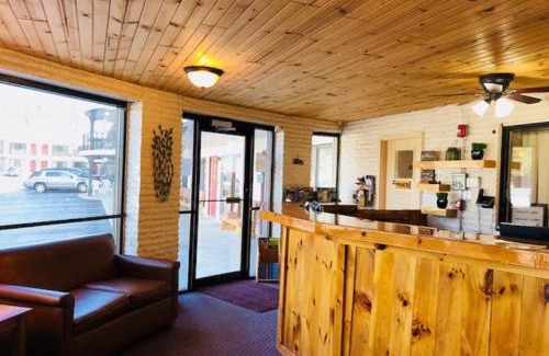 Wisconsin Dells Hotel | Amber's Inn and Suites