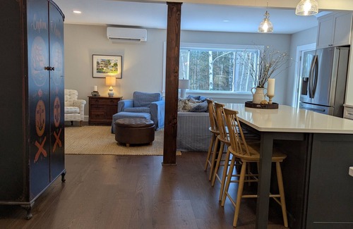 Boothbay Harbor House | Ambleside- beautiful in Boothbay Harbor Maine! Perfect for Pumpkinfest!