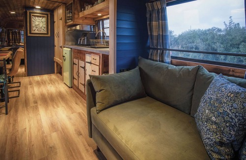 Tiers Cross Apartment | American Airstream - Blossom Farm - Tiers Cross