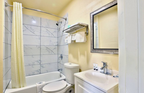 Oak Park - Northwood Hotel | Americas Best Value Inn San Antonio Airport South